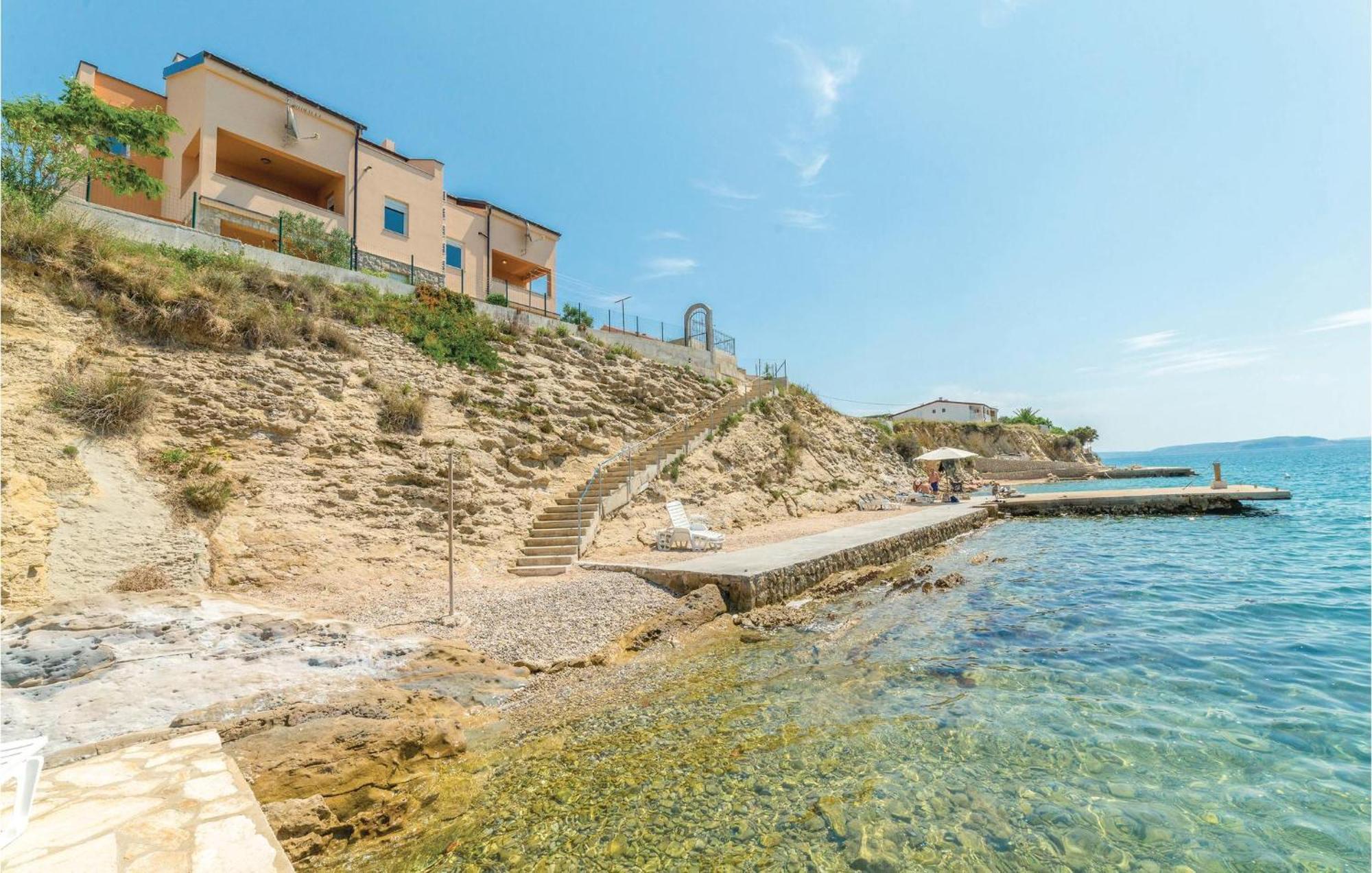 2 Bedroom Beautiful In *
